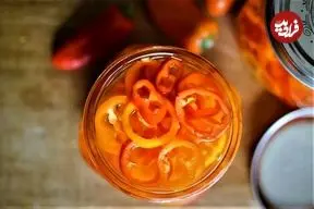 طرز تهیه ترشی فلفل دلمه‌ای؛ چاشنی جذاب برای غذا