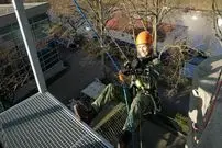 ببینید| تمرینات نظامی ملکه هلند در ۵۴ سالگی