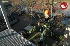 ببینید| تمرینات نظامی ملکه هلند در ۵۴ سالگی