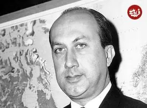 عکس| سفر در زمان؛ «حسنعلی منصور» در جریان نخست وزیر شدن؛ سال 1341