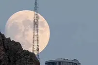 ببینید| طلوع ماه برفراز رصدخانه کاسین خرم آباد