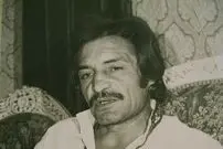 عکس| سفر زمان؛ «بیک ایمانوردی» در آغوش «ایرج قادری» و در سال 1356