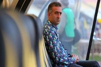 ببینید؛ واکنش فراز کمالوند به ناکامی صنعت نفت در صعود به لیگ برتر