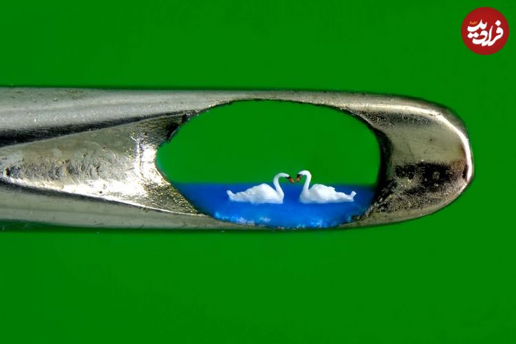 تصاویر؛ هنرمندی که شاهکارهایش را درون «سوراخ سوزن» خلق می‌کند