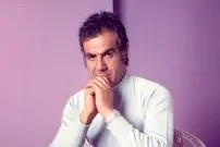 عکس| سفر در زمان؛ «کادیر اینانیر و ناصر ملک مطیعی» در پشت صحنه فیلم زلزله؛ سال 54