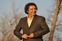 عکس آرش میراحمدی در پشت صحنه زیر آسمان شهر در کنار مهران غفوریان و سروش صحت
