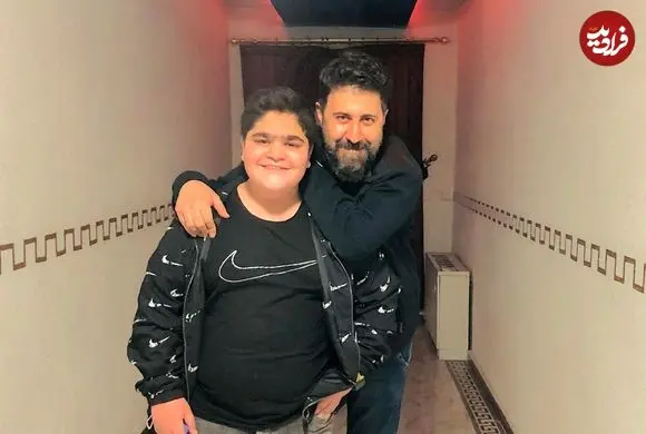 عکس| سفر در زمان؛ «بهروز» سریال پایتخت 6 در جشن تولد 18 سالگی اش