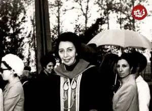 سفر در زمان؛ گفت‌وگو با نخستین زن فارغ‌التحصیل جراحی در ایران؛ حال فاتحی را داشتم که کاری غیرممکن انجام داده