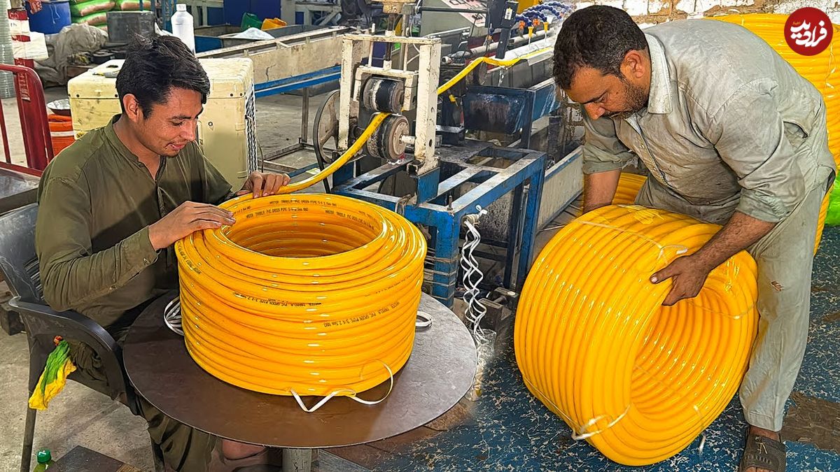 ببینید؛ فرآیند تولید انبوه شلنگ آب در کارگاهی در پاکستان