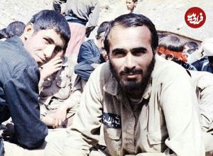 عکس؛ سفر در زمان؛ «شهید خرازی در کنار محسن رضایی» در یکی از مقرهای فرماندهی سپاه؛ دهه 60