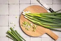 تازه مثل روز اول؛ ۳ روش حرفه‌ای برای فریز کردن تره فرنگی