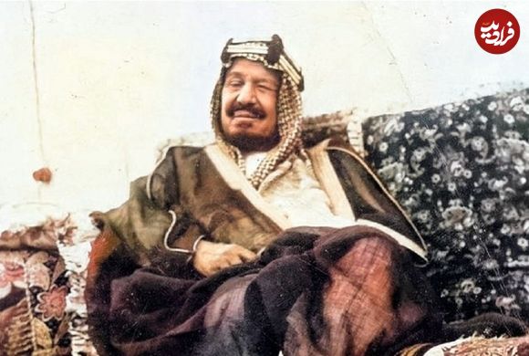 عکس؛ سفر در زمان؛ «اولین پادشاه عربستان و مهمانان اش در حال خوردن دو شتر کامل»؛ سال 1326