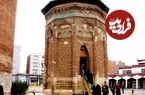 عکس| سفر زمان؛ مردان قاجاری در کنار گنبد کبود مراغه؛ 130 سال قبل