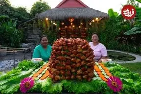 ببینید| غذای روستایی در سنگاپور؛ کباب مرغ آبدار در روستایی سرسبز