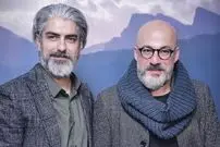 عکس| سفر در زمان؛ چهره «مهدی پاکدل» در 19 سالگی در پشت صحنه یک تئاتر؛ سال 78