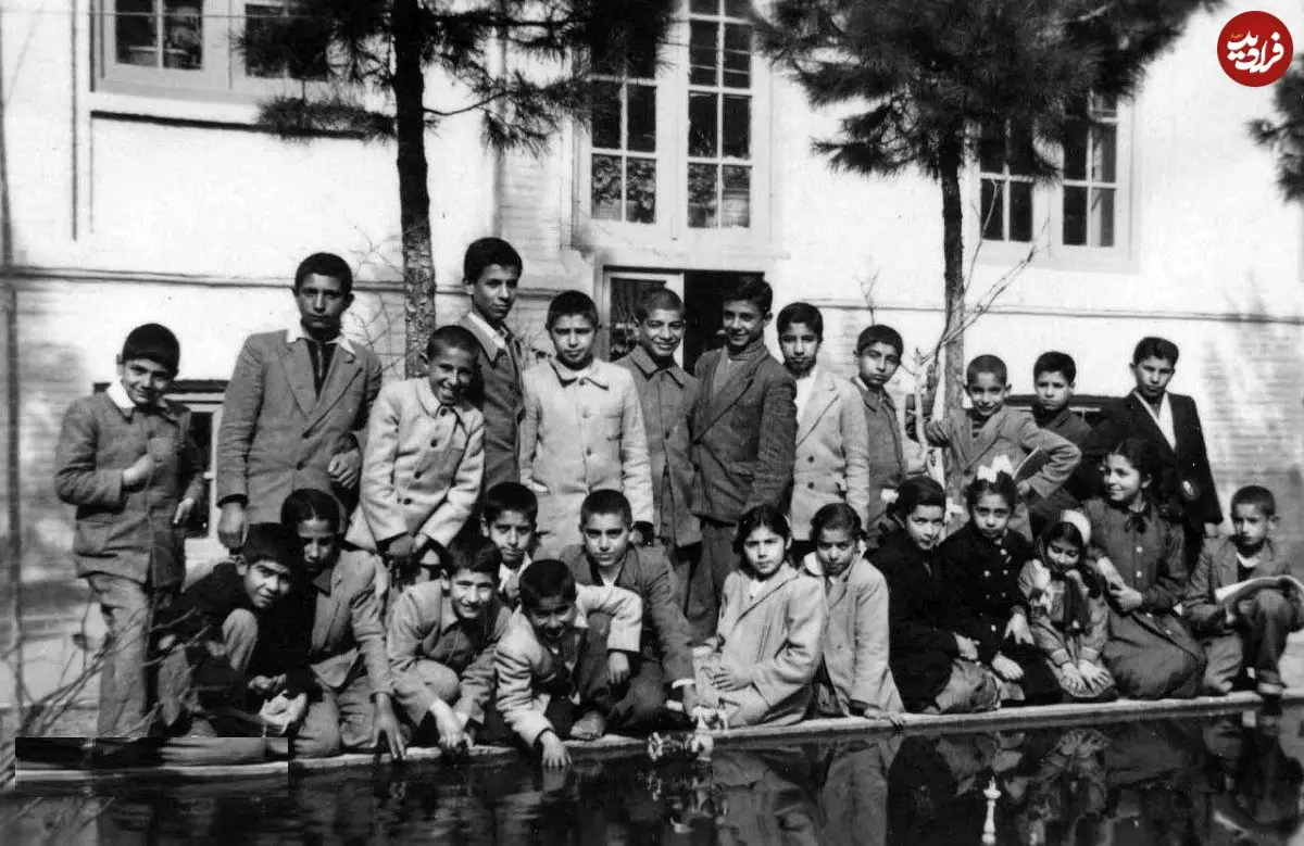 عکس؛ سفر در زمان؛ آمار خواندنی از دانش آموزان تهرانی ۷۰ سال پیش!