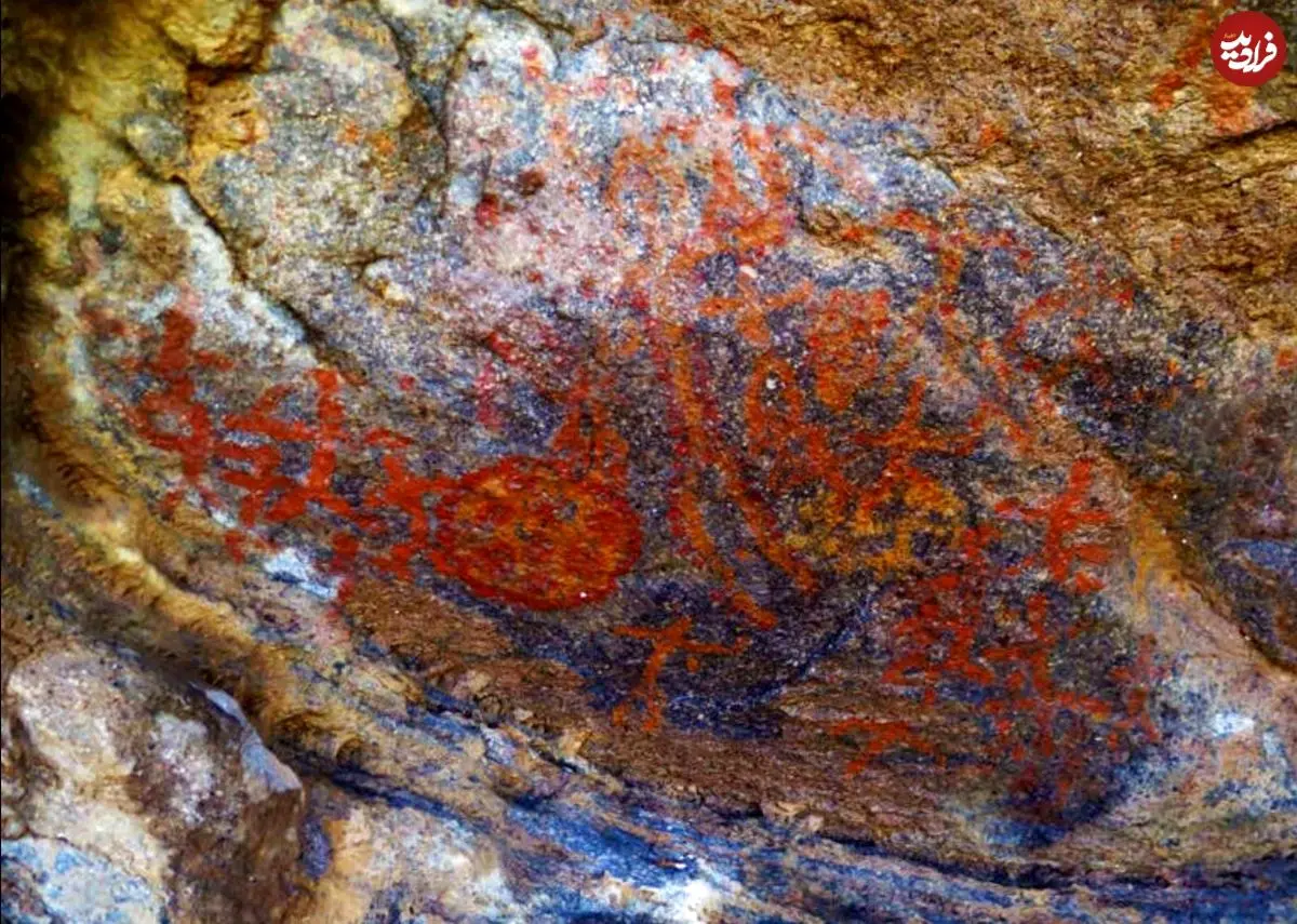 کشف نقاشی «انسان‌های قرمز» که 8 هزارسال قبل بر روی صخره‌ها کشیده شده است