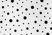چند نقطه سیاه روی شبکه خطوط وجود دارند؟ (تست جالب خطای دید)