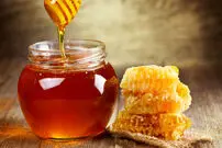 (ویدیو) ترفند عجیب و غریب برای اثبات کیفیت عسل!