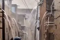 ببینید| کنسرت باران؛ کوچه‌ای که تمام خانه‌هایش ناودان دارند!