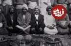 عکس| سفر زمان؛ محفل مذهبی مردان زرتشتی با چای و میوه؛ دوران قاجار