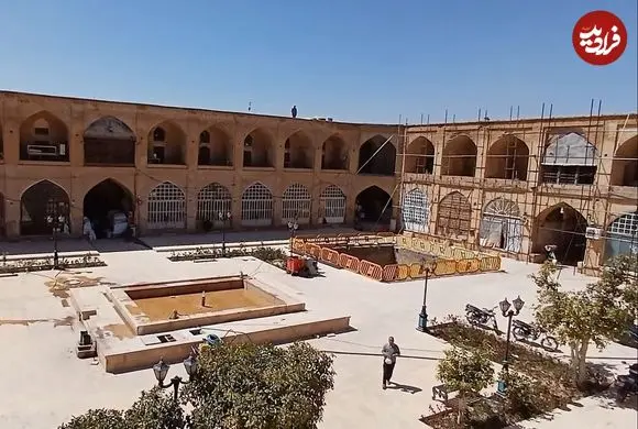 عکس| سفر به ایران قدیم؛ کاروانسرای «گمرک شیراز» در دوران ناصرالدین شاه