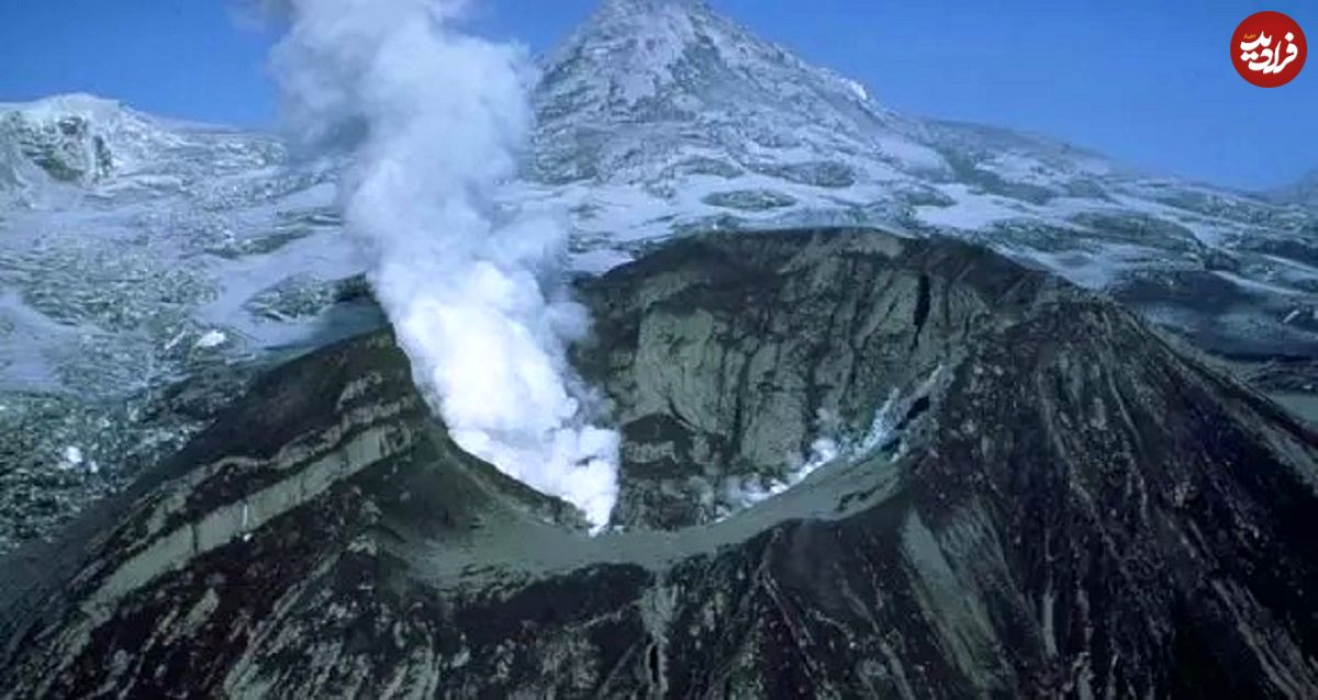 (تصاویر) آتشفشان Mount Spurr در آلاسکا: غولی که برای هواپیماها خطرساز می‌شود