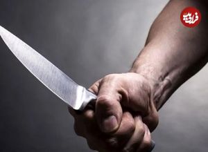 ببینید؛ لحظه سوء‌قصد به یک روحانی در صحن امام‌زاده یحیی