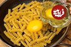 ببینید؛ طرز تهیه یک غذای چینی با 150 گرم پاستا و 2 عدد تخم مرغ 