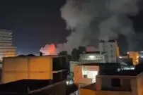 ببینید| لحظه اصابت اسکله صیادی پشت شهر در مرکز شهر بندرعباس