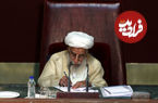 عکس؛ سفر در زمان؛ «آیت الله جنتی در حال قدم زدن در بوسنی»؛ سال 1371