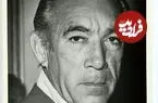 عکس| سفر در زمان؛ «آنتونی کوئین» همراه با جایزه اسکار در لس آنجلس؛ سال 1336