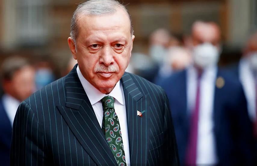 (عکس) حادثه عجیب برای اردوغان؛ ۴ نفر از محافظانش کشته و زخمی شدند 