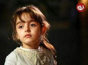عکس؛ سفر در زمان؛ «مومو» سریال بچه مهندس 1 در کنار جواد عزتی؛ سال 1400