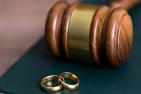 عکس؛ ابتکار خلاقانه معترضان قانون مهریه مقابل مجلس