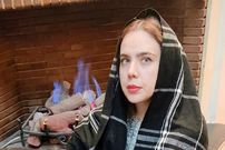 عکس| سفر زمان؛ تیپ و چهرۀ «مژگان عباسی» (بچه مهندس 3) در 33 سالگی در جمهوری چک