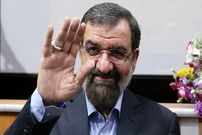 عکس؛ سفر زمان؛ نوه‌های خردسال «محسن رضایی» در آغوش پدربزرگ؛ سال 1400