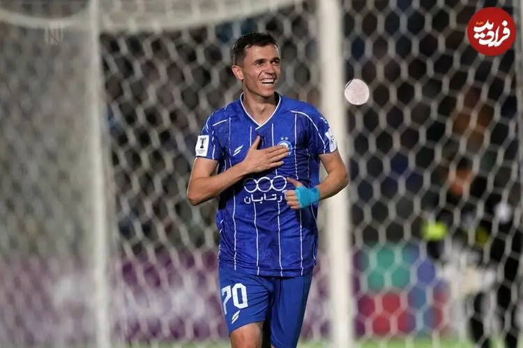 عکس| ستاره استقلال با رویای جام جهانی پرواز کرد