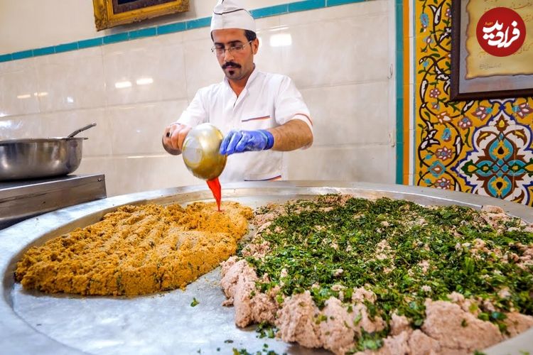 (ویدئو) غذای خیابانی در ایران؛ تهیه خورشت ماست، بریانی و گز در اصفهان