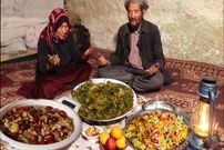ببینید؛ غذای روستایی در افغانستان؛ پخت غذاهای سنتی با برنج، سبزی و مرغ
