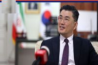 ببینید؛ سفیر کره جنوبی با اجرای آهنگ «جان مریم» ایرانی‌ها را غافلگیر کرد