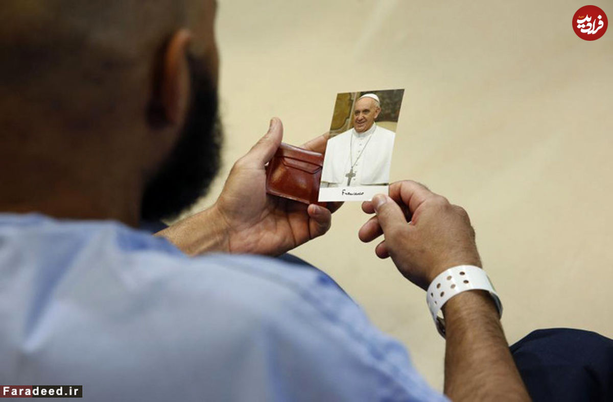 (تصاویر) پاپ فرانسیس در زندان