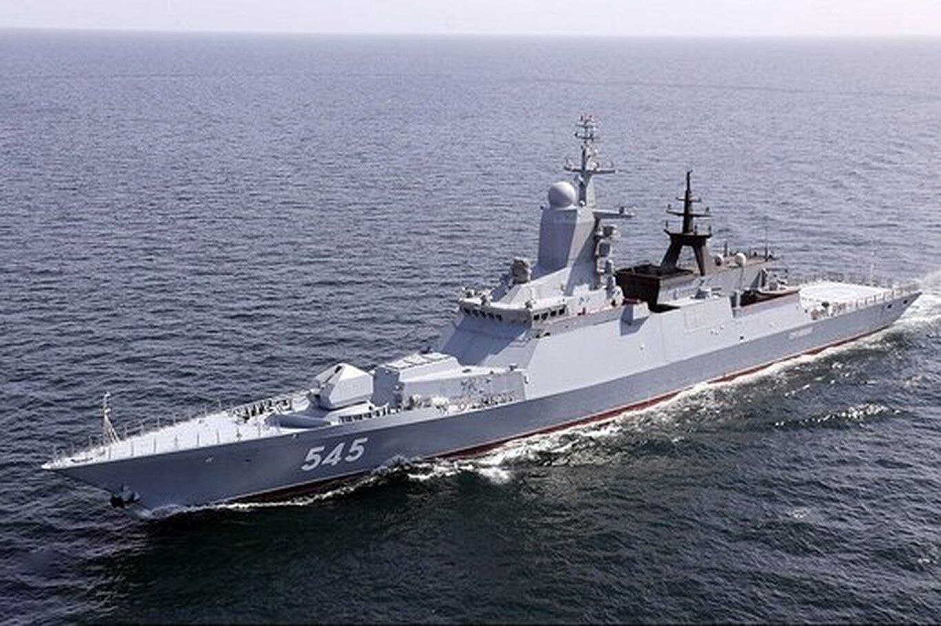 (ویدئو) کشتی جنگی روسیه برای اولین بار پس از ۱۰ سال در خاک عربستان