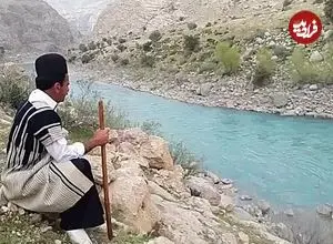 عکس| سفر زمان؛ مردان ایل بختیاری در ساحل رود کارون؛ 98 سال قبل