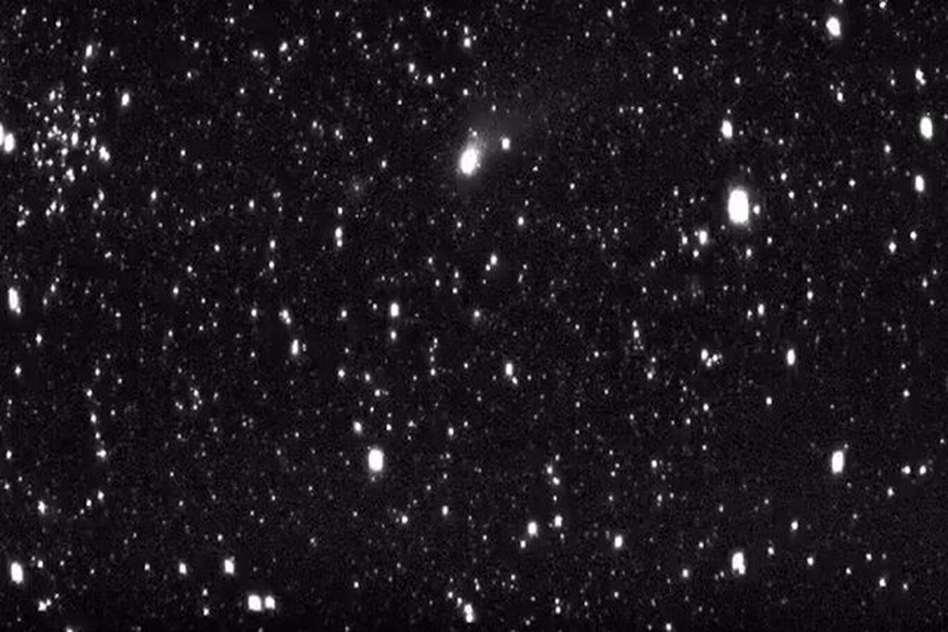 رصد یک دنباله‌ دار سبز از فضا