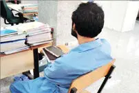 اعترافات مردی که پدر و نامادری‌اش را به آتش کشید