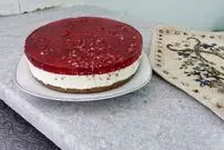 طرز تهیه کیک انار یخچالی؛ ویژه شب یلدا