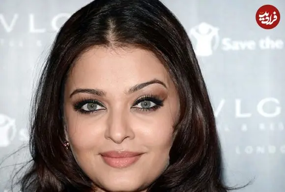 عکس| سفر در زمان؛ «آیشواریا رای» در مراسم خاکسپاری مادر آمیتا باچان؛ سال 1386