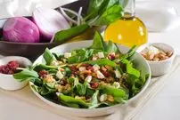 طرز تهیه ﺳﺎﻻﺩ ﺍﺳﻔﻨﺎﺝ؛ وعده‌ای آسان و خوشمزه
