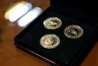 جدول؛ قیمت طلا، سکه، دلار و یورو امروز شنبه ۱۱ مرداد ۱۴۰۴؛ سکه در کانال ۸۲ میلیون